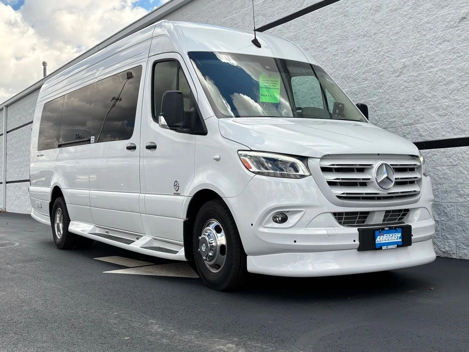 2026 Mercedes-Benz VS30 Sprinter - Image 3 of 21