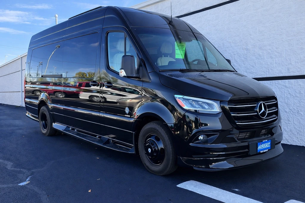 2026 Mercedes-Benz VS30 Sprinter - Image 3 of 21
