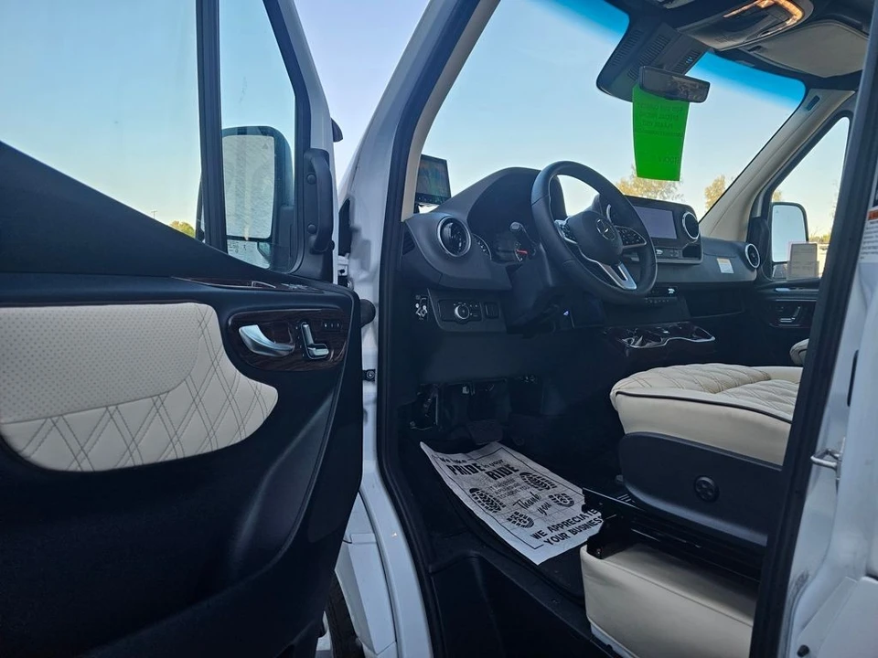 2026 Mercedes-Benz VS30 Sprinter - Image 13 of 21