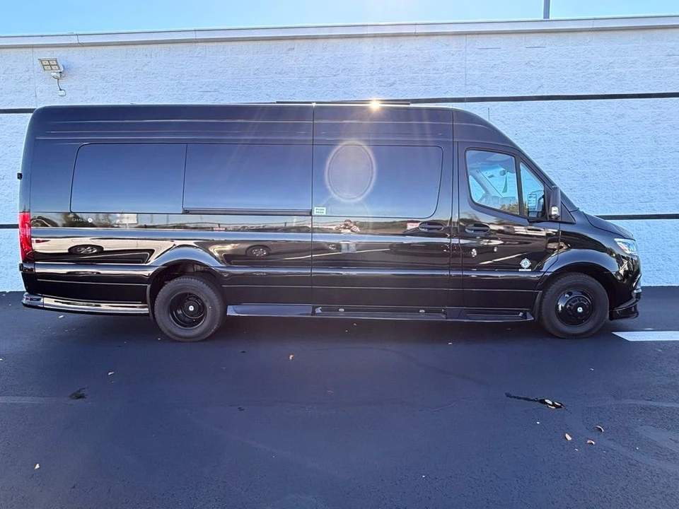 2026 Mercedes-Benz VS30 Sprinter - Image 8 of 21