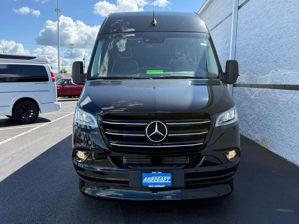 2026 Mercedes-Benz VS30 Sprinter - Image 6 of 21