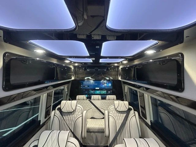 2026 Mercedes-Benz VS30 Sprinter - Image 5 of 21