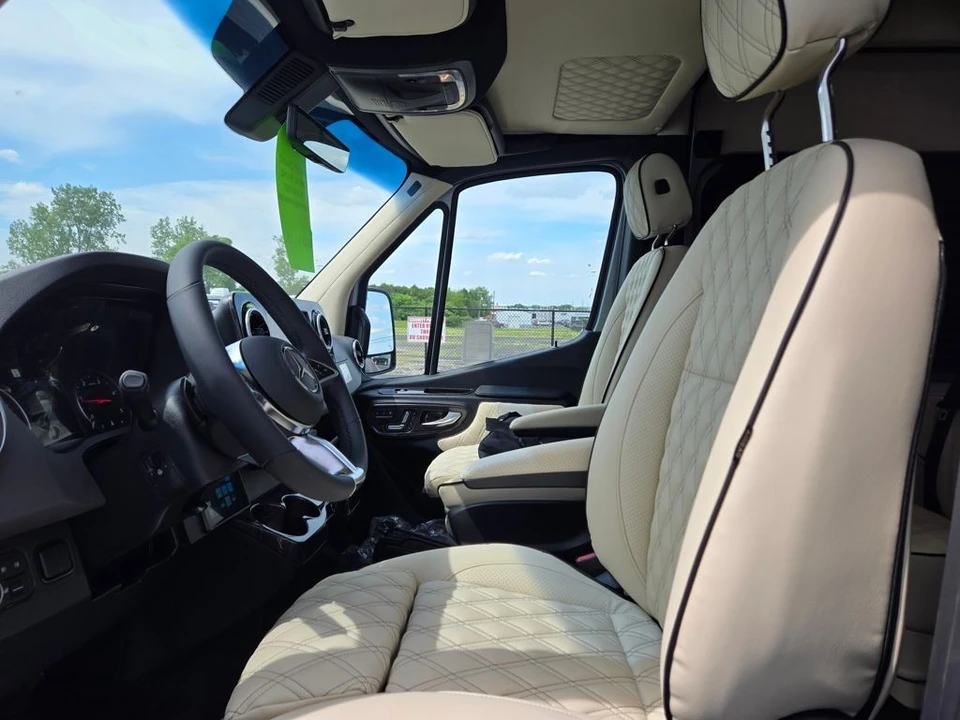 2026 Mercedes-Benz VS30 Sprinter - Image 12 of 21