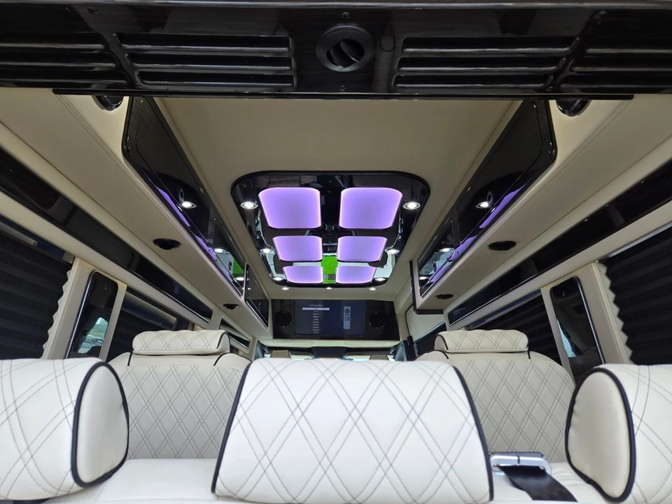 2026 Mercedes-Benz VS30 Sprinter - Image 7 of 21