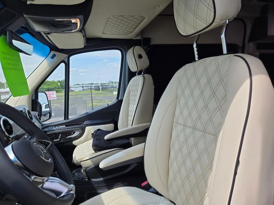 2026 Mercedes-Benz VS30 Sprinter - Image 13 of 21