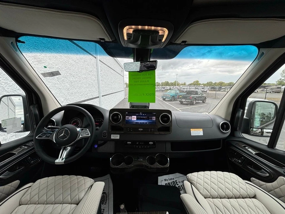 2026 Mercedes-Benz VS30 Sprinter - Image 5 of 21