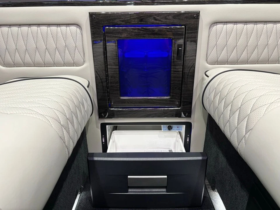 2026 Mercedes-Benz VS30 Sprinter - Image 10 of 21