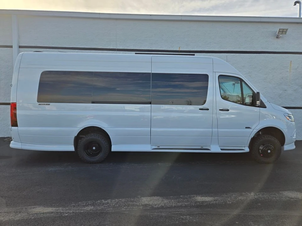 2026 Mercedes-Benz VS30 Sprinter - Image 16 of 21