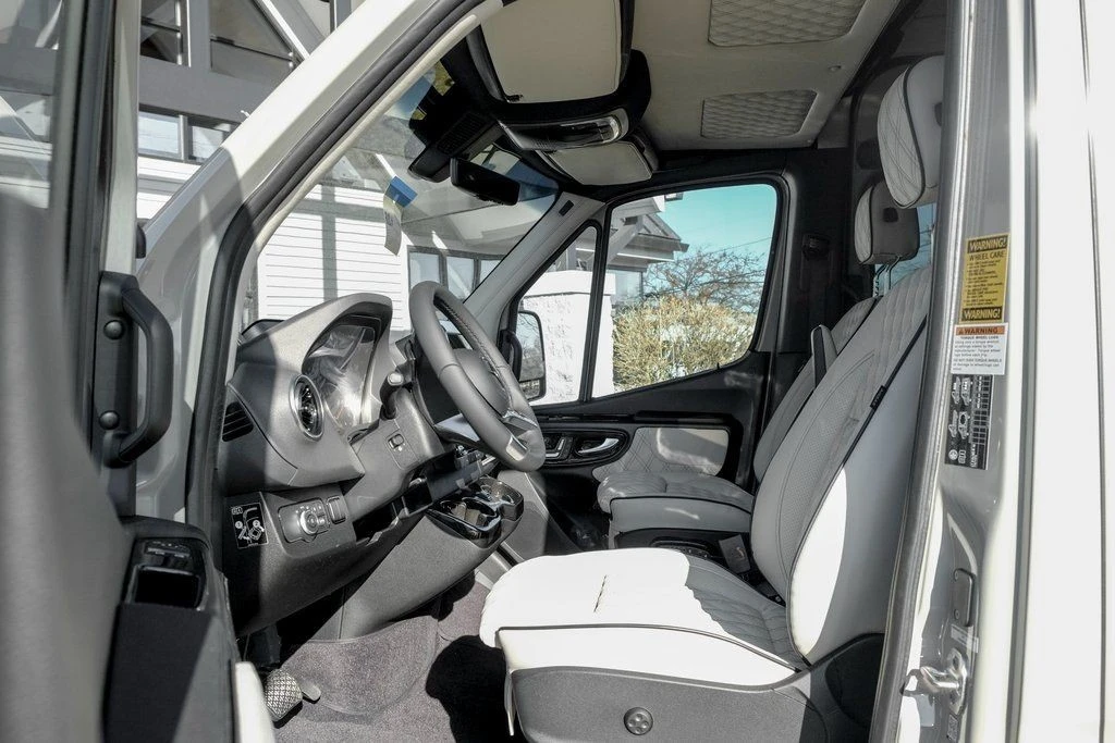 2026 Mercedes-Benz VS30 Sprinter - Image 17 of 21