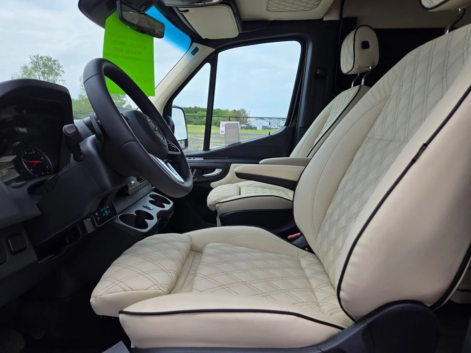 2026 Mercedes-Benz VS30 Sprinter - Image 10 of 12