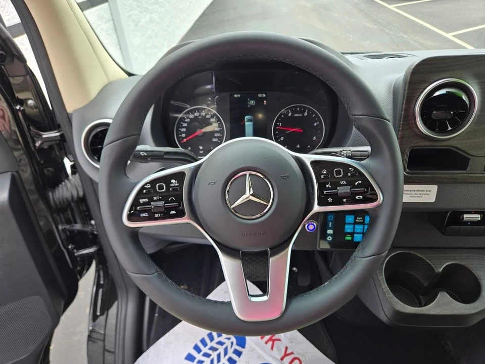 2026 Mercedes-Benz VS30 Sprinter - Image 14 of 21
