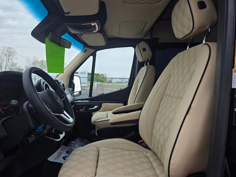 2026 Mercedes-Benz VS30 Sprinter - Image 13 of 21