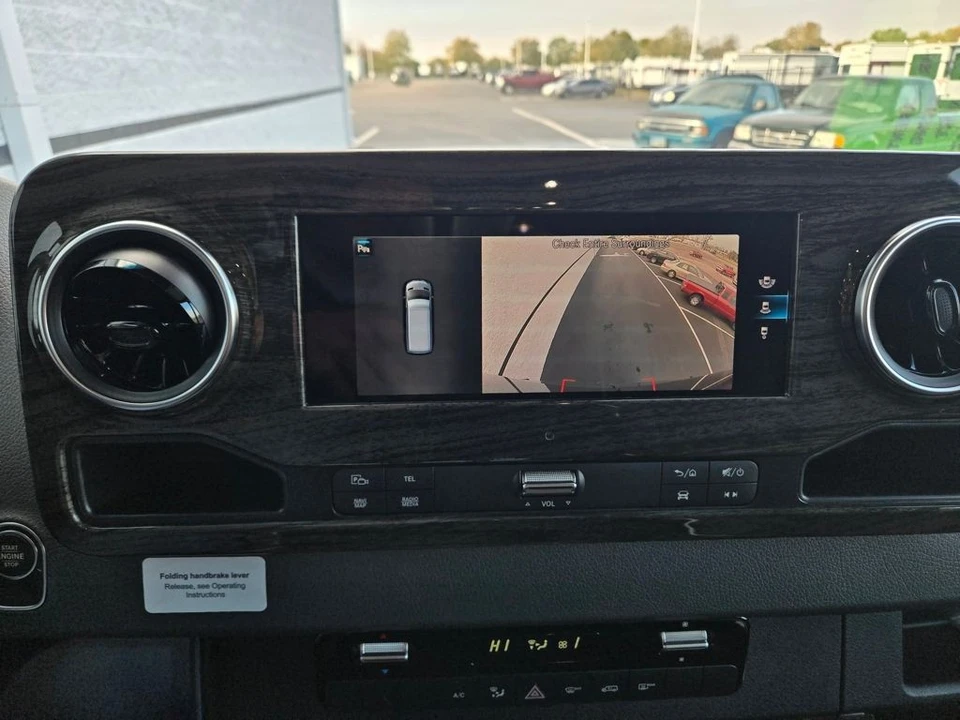 2026 Mercedes-Benz VS30 Sprinter - Image 14 of 21