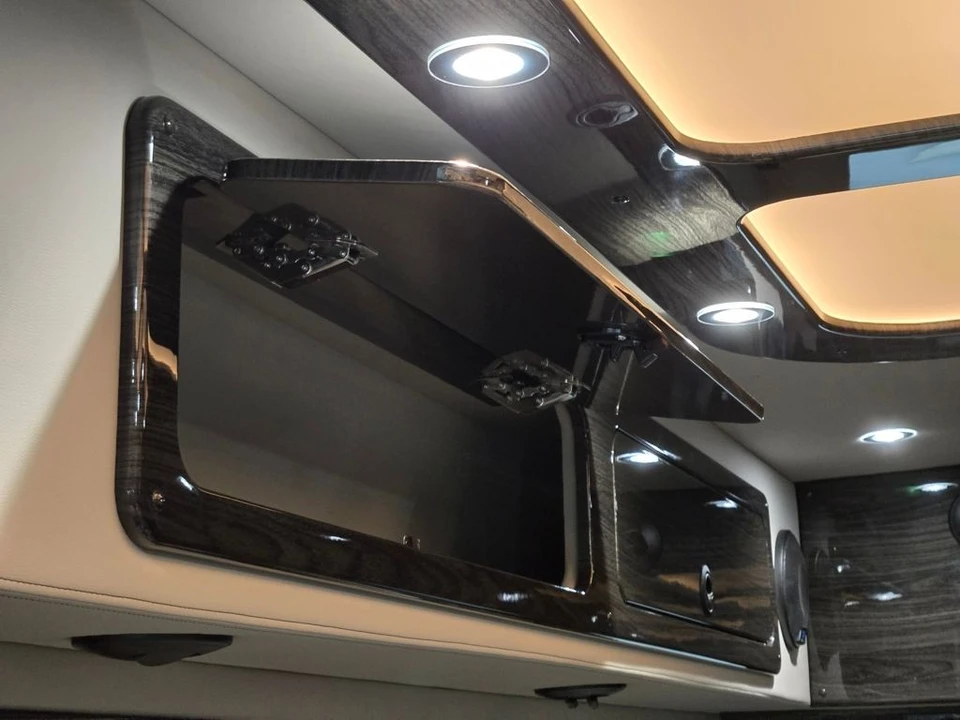 2026 Mercedes-Benz VS30 Sprinter - Image 16 of 21