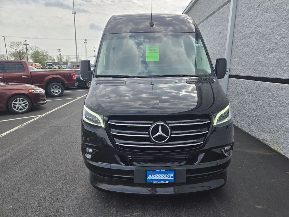 2026 Mercedes-Benz VS30 Sprinter - Image 7 of 21
