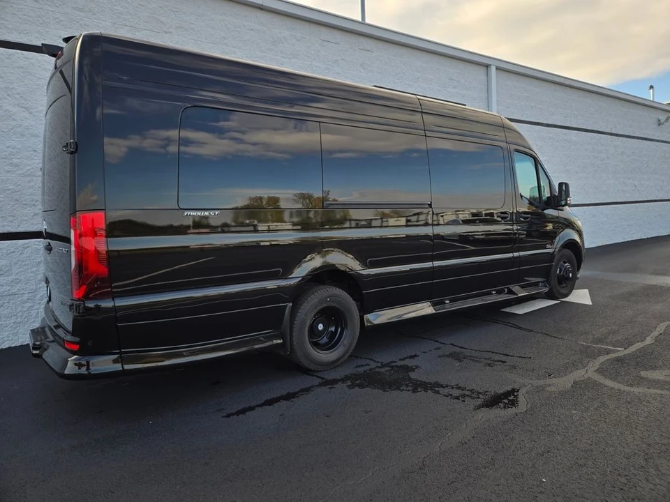 2026 Mercedes-Benz VS30 Sprinter - Image 9 of 21
