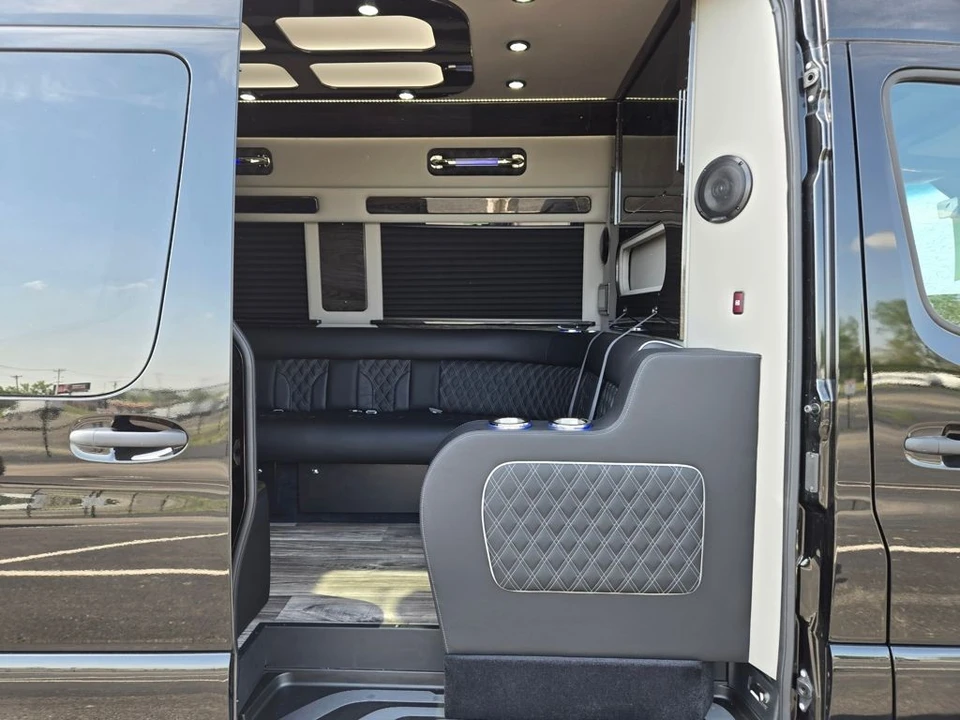 2026 Mercedes-Benz VS30 Sprinter - Image 9 of 21