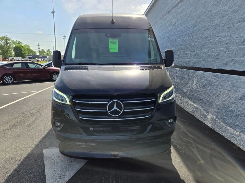 2026 Mercedes-Benz VS30 Sprinter - Image 7 of 21