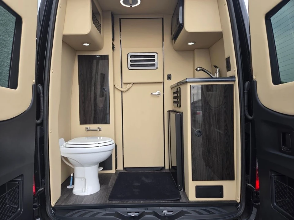 2026 Mercedes-Benz VS30 Sprinter - Image 6 of 21
