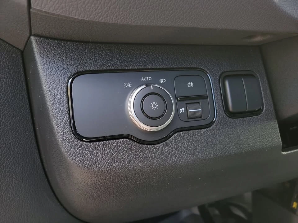 2026 Mercedes-Benz VS30 Sprinter - Image 16 of 17