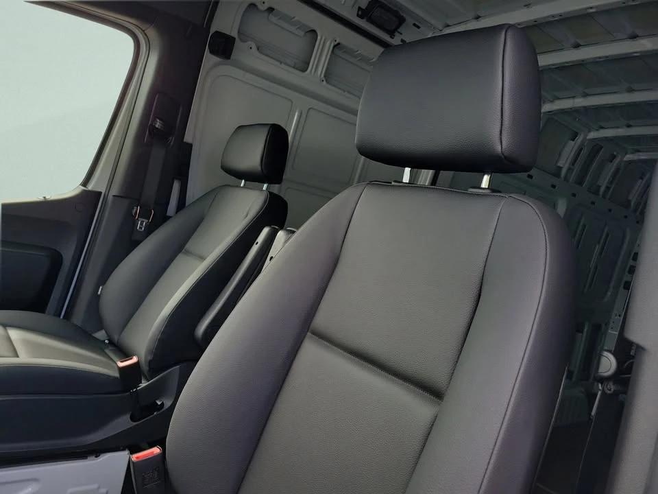 2026 Mercedes-Benz VS30 Sprinter - Image 14 of 17