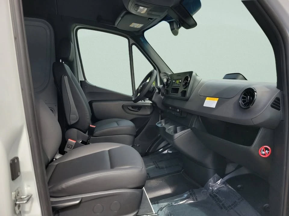 2026 Mercedes-Benz VS30 Sprinter - Image 11 of 17
