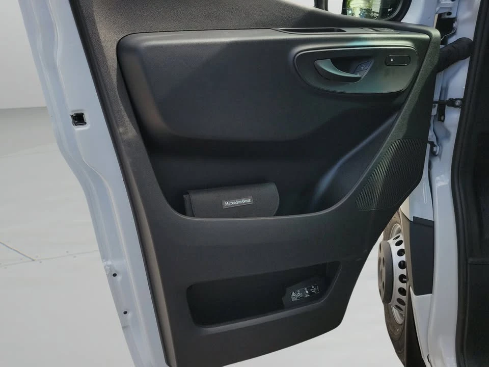 2026 Mercedes-Benz VS30 Sprinter - Image 12 of 17