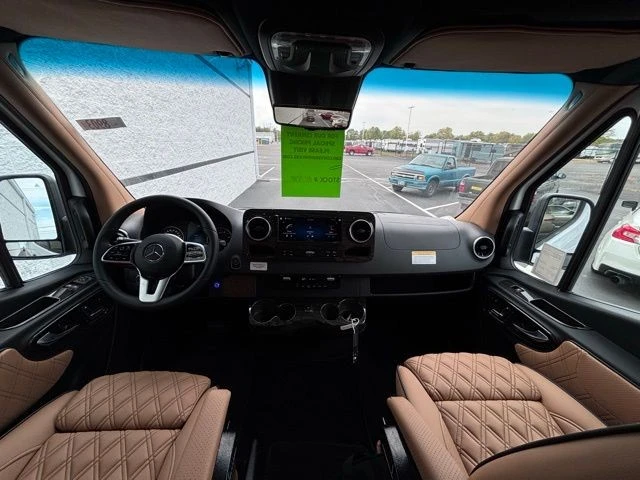 2026 Mercedes-Benz VS30 Sprinter - Image 5 of 21