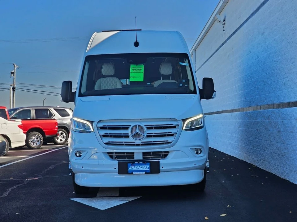 2026 Mercedes-Benz VS30 Sprinter - Image 7 of 21