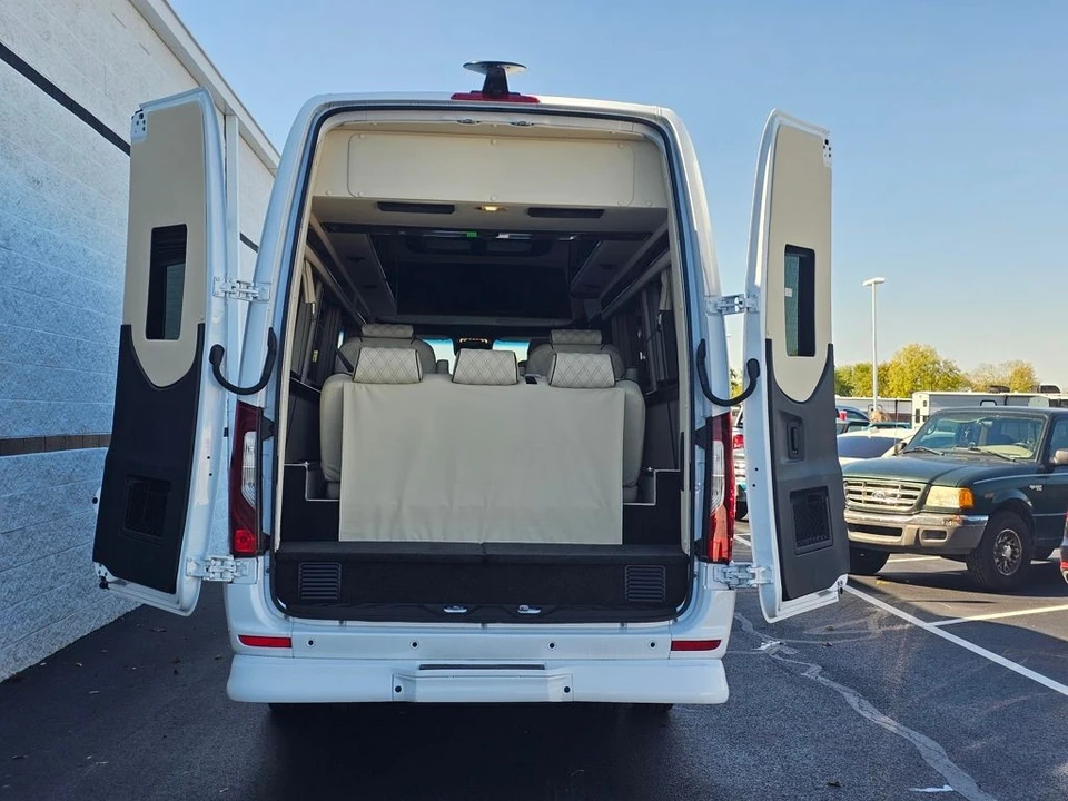 2026 Mercedes-Benz VS30 Sprinter - Image 13 of 21