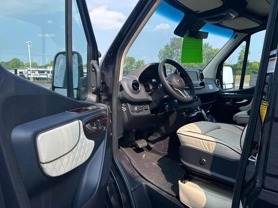 2026 Mercedes-Benz VS30 Sprinter - Image 21 of 21