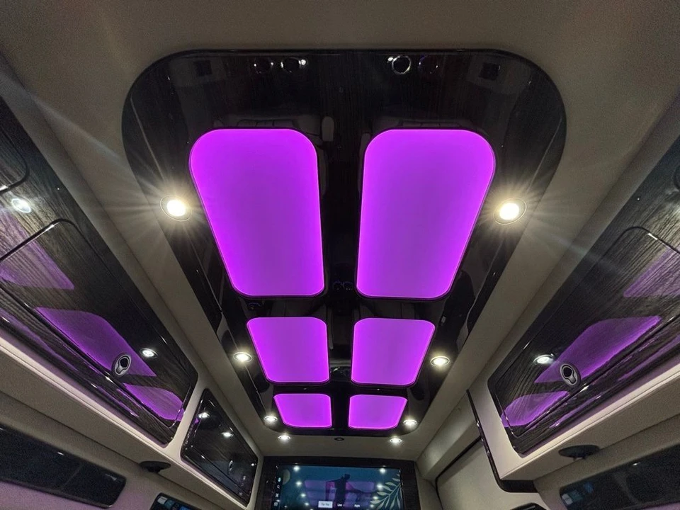 2026 Mercedes-Benz VS30 Sprinter - Image 6 of 21