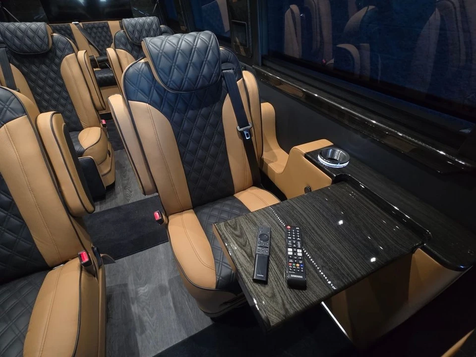 2026 Mercedes-Benz VS30 Sprinter - Image 2 of 21