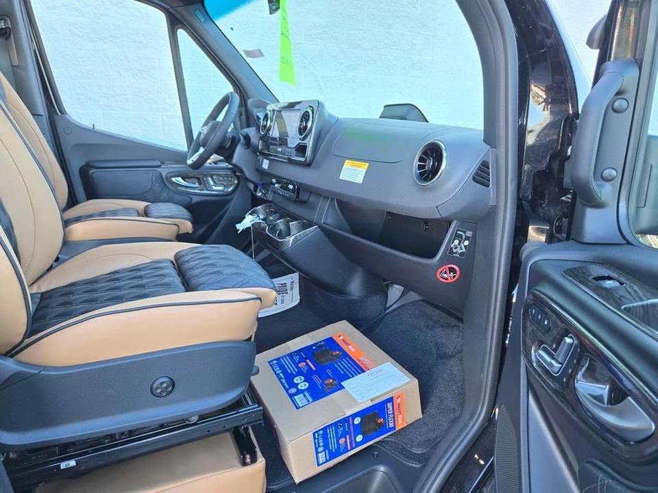 2026 Mercedes-Benz VS30 Sprinter - Image 14 of 21