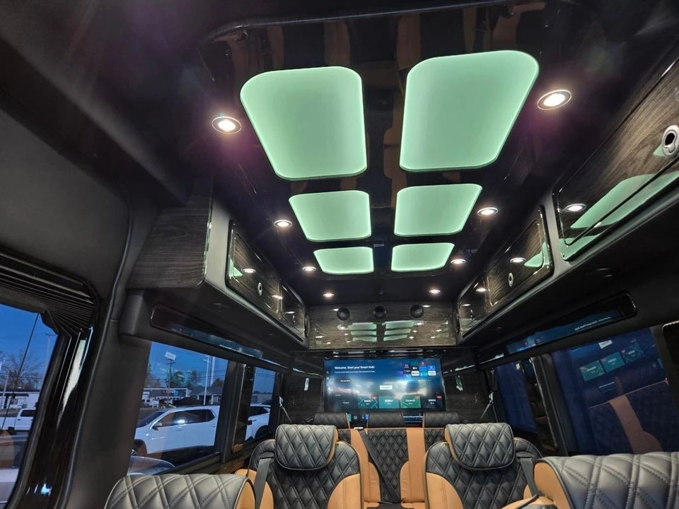 2026 Mercedes-Benz VS30 Sprinter - Image 3 of 21