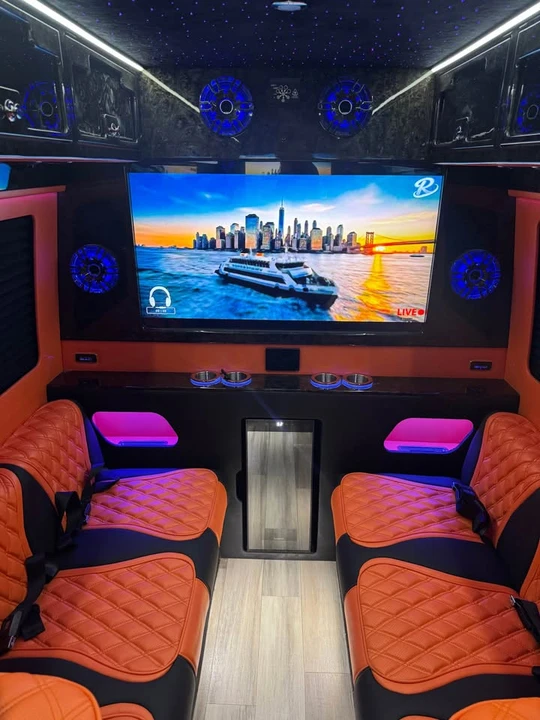 2026 Mercedes-Benz VS30 Sprinter - Image 8 of 15