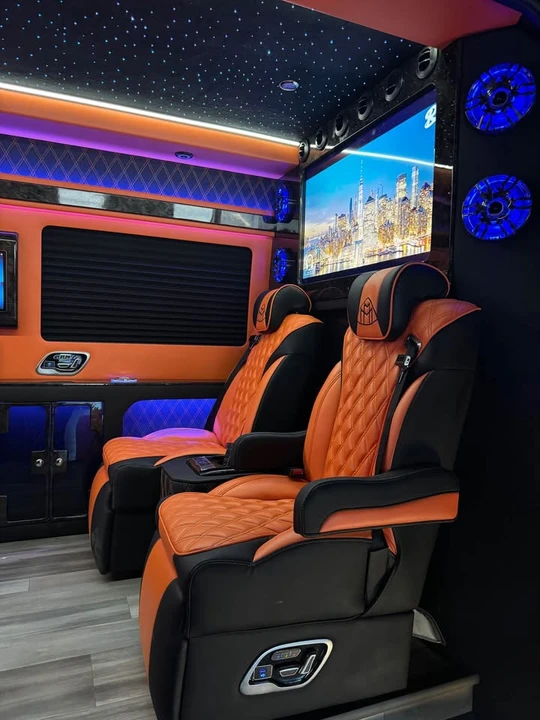 2026 Mercedes-Benz VS30 Sprinter - Image 3 of 15