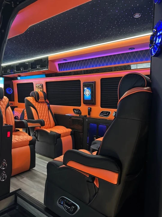 2026 Mercedes-Benz VS30 Sprinter - Image 4 of 15