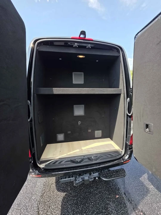 2026 Mercedes-Benz VS30 Sprinter - Image 11 of 13