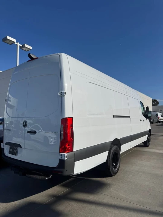2026 Mercedes-Benz VS30 Sprinter - Image 2 of 8