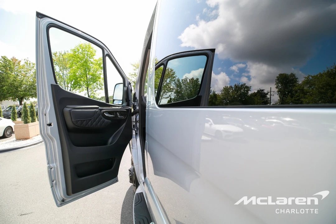 2026 Mercedes-Benz VS30 Sprinter - Image 10 of 12
