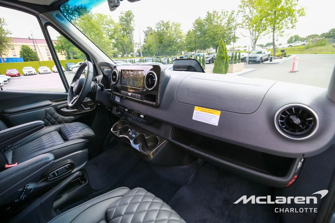2026 Mercedes-Benz VS30 Sprinter - Image 19 of 21