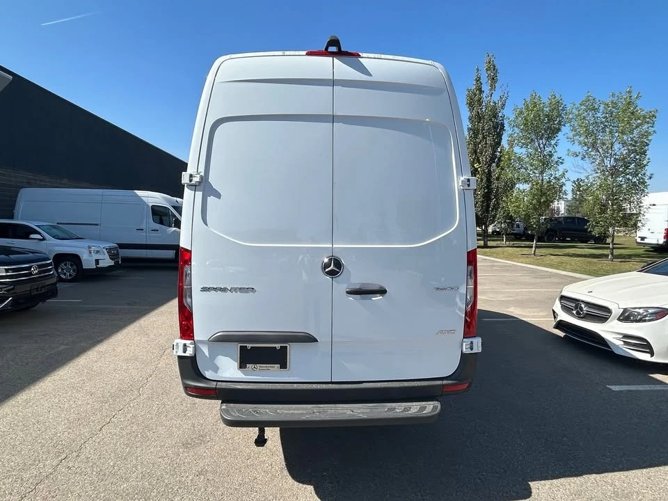 2026 Mercedes-Benz VS30 Sprinter - Image 10 of 18