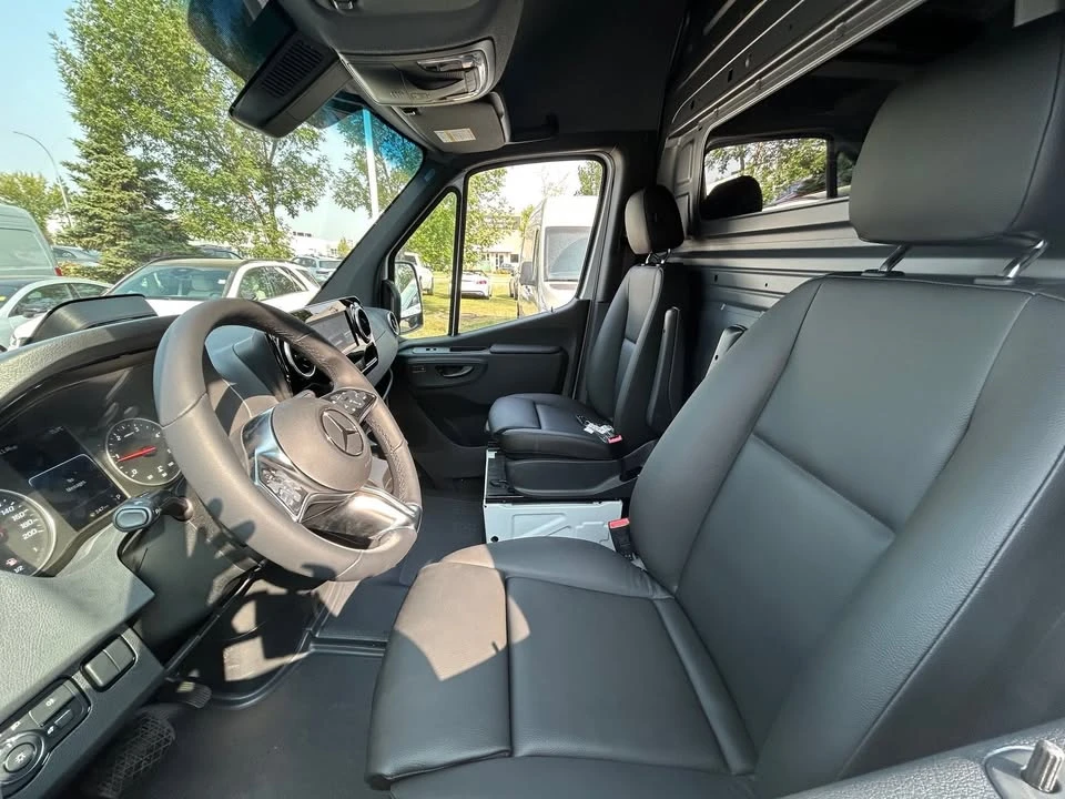 2026 Mercedes-Benz VS30 Sprinter - Image 7 of 14