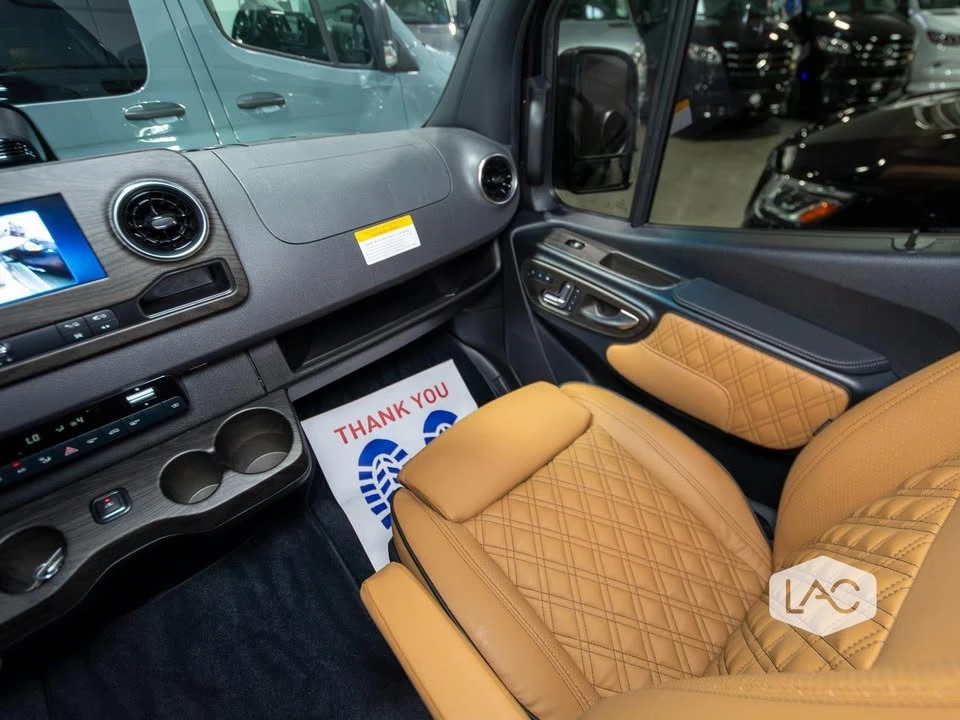 2026 Mercedes-Benz VS30 Sprinter - Image 6 of 20