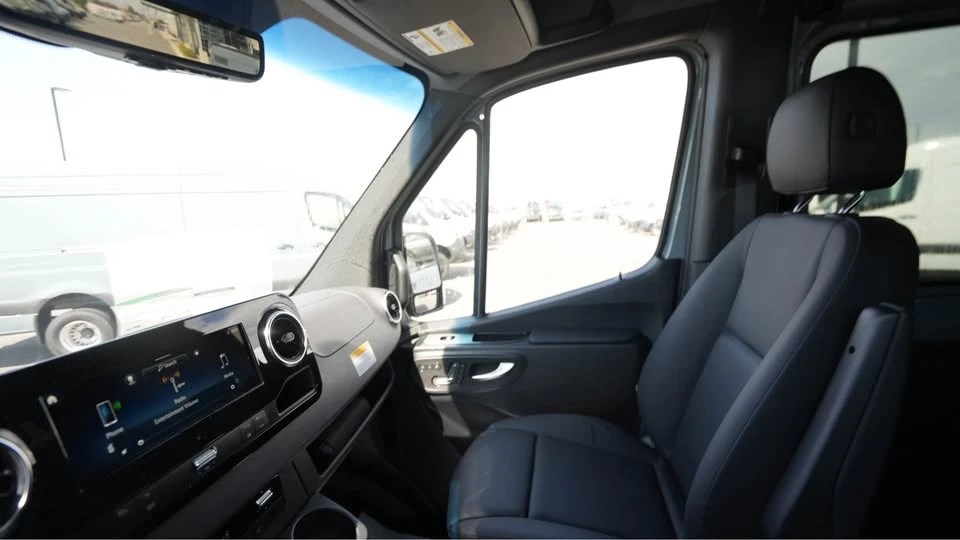 2026 Mercedes-Benz VS30 Sprinter - Image 4 of 10