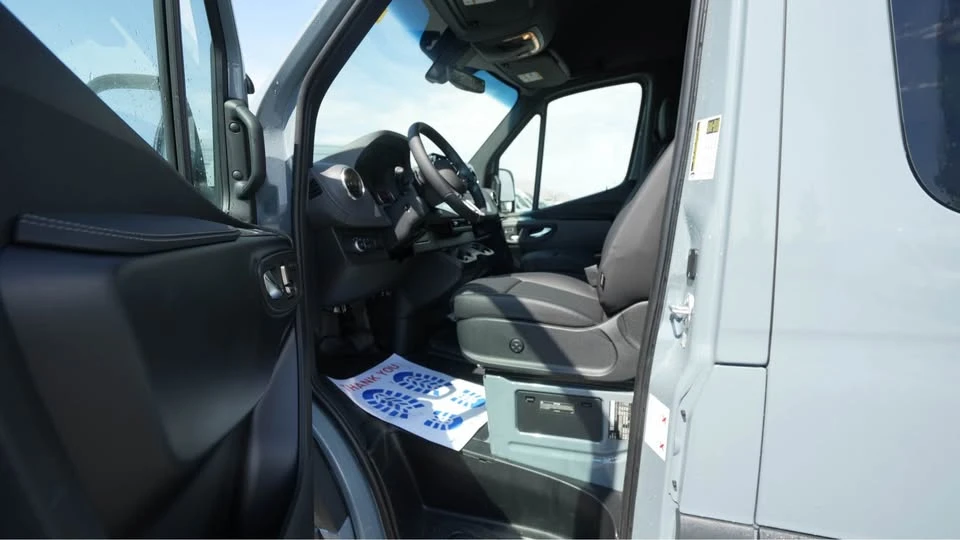 2026 Mercedes-Benz VS30 Sprinter - Image 10 of 10