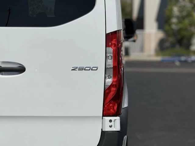 2026 Mercedes-Benz VS30 Sprinter - Image 10 of 12