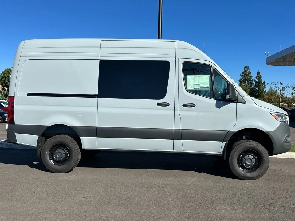 2026 Mercedes-Benz VS30 Sprinter - Image 2 of 12