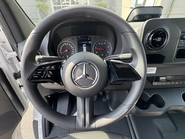 2026 Mercedes-Benz VS30 Sprinter - Image 11 of 12